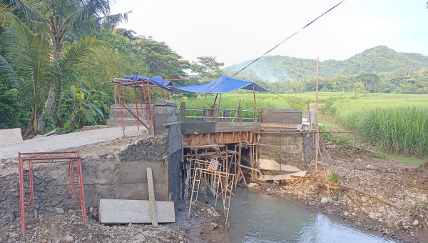 Foto Pembangunan 50%